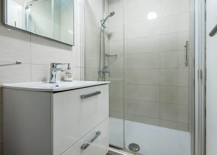 Branka - Tomi Drni - Siveri Villa Drniš