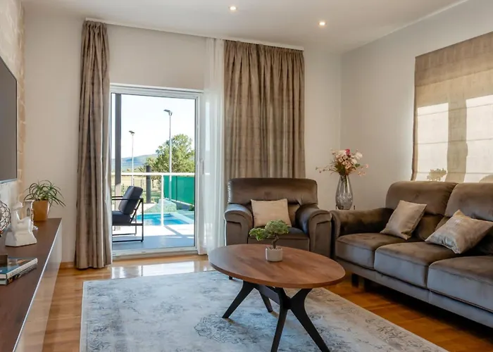 Villa Branka - Tomi Drni - Siveri