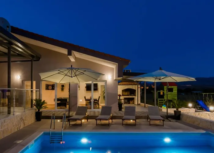 Branka - Tomi Drni - Siveri Villa